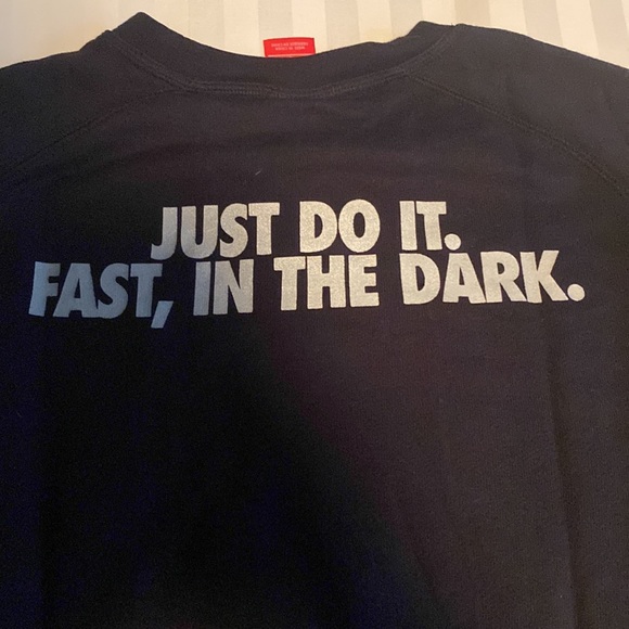 Nike Sweatshirt - Picture 5 of 6